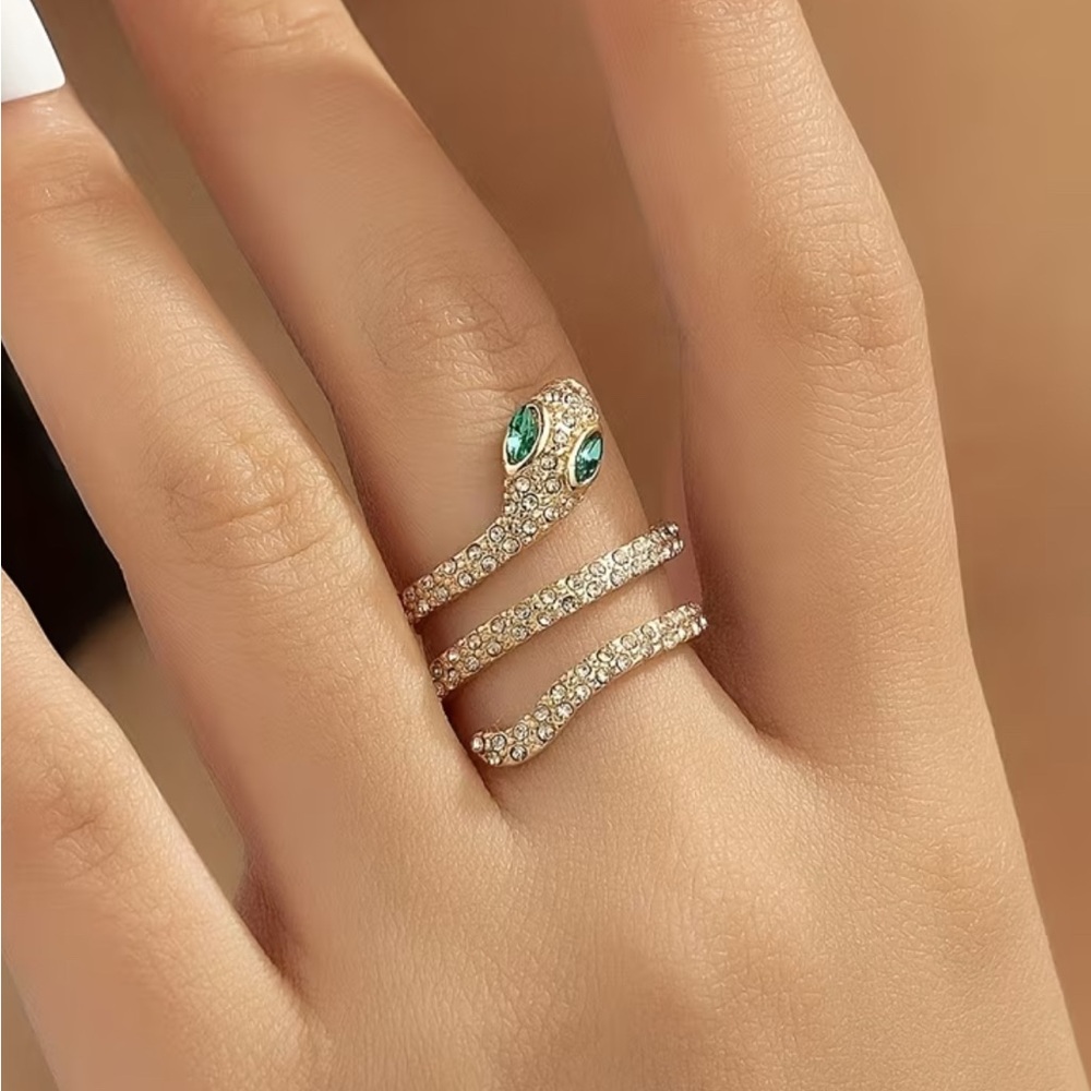 Cute snake ring